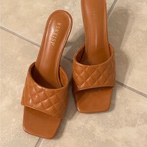 Women's Tan Quilted Sandals